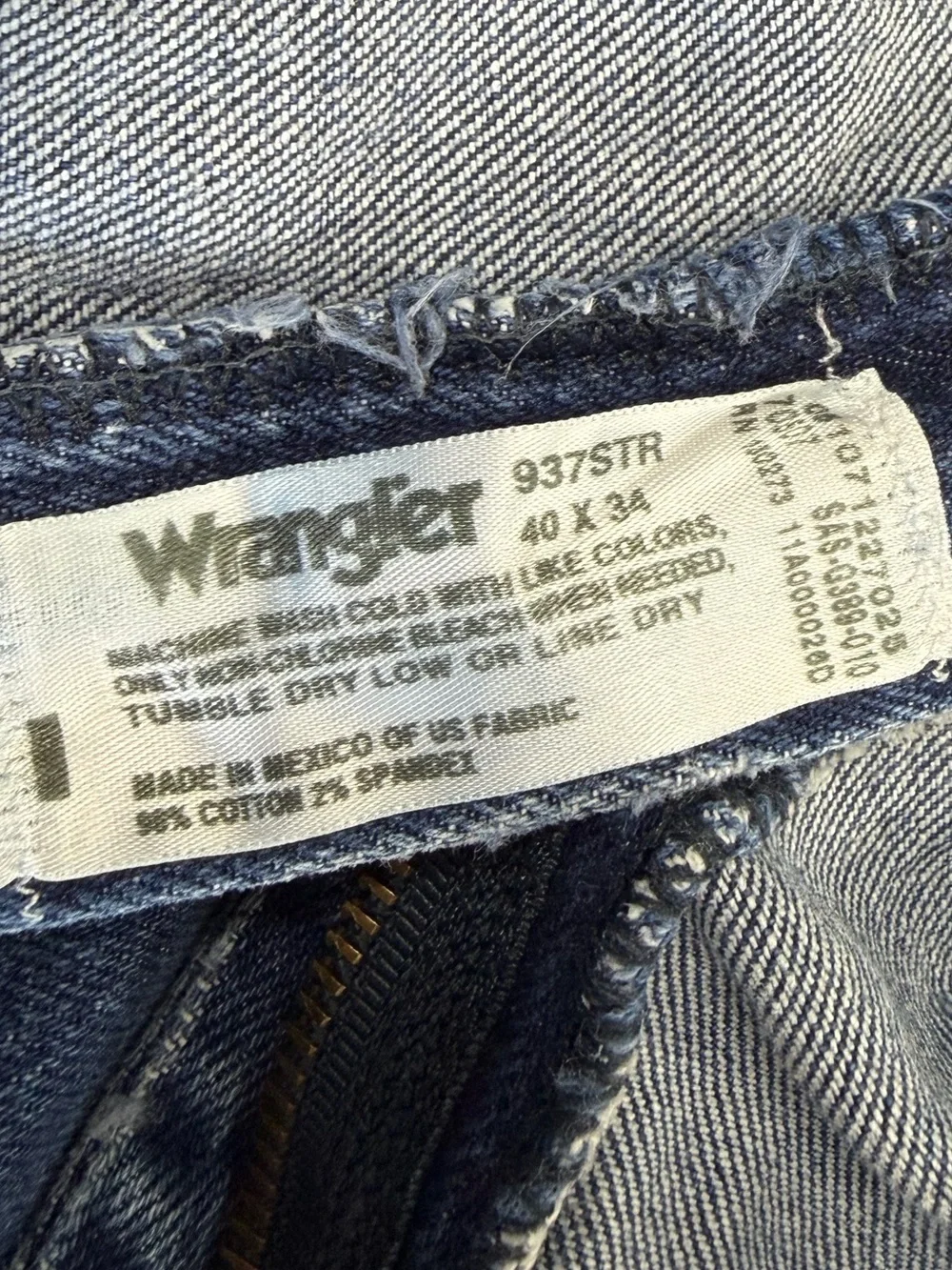 Wrangler Classic Men Straight Leg Blue Jeans 40x34